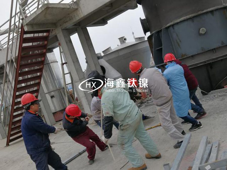 制鹽蒸發(fā)器現(xiàn)場(chǎng)安裝